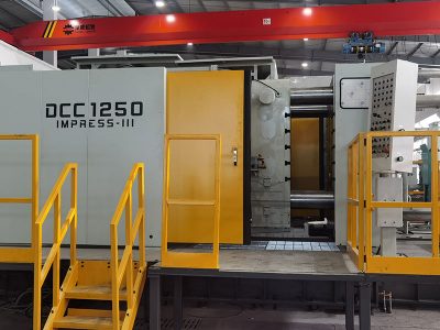 tlakový odlievací stroj